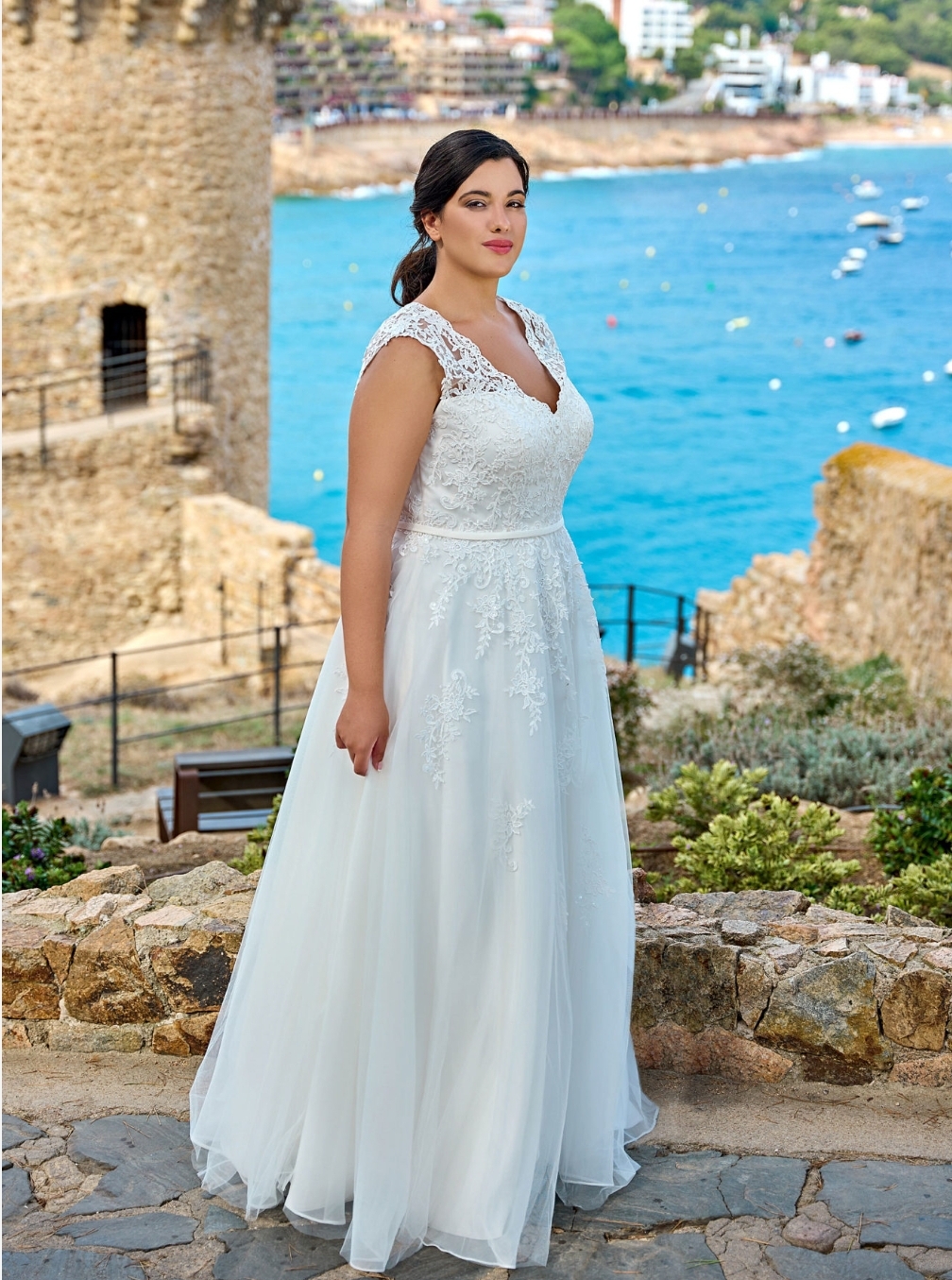 Billige plussize brudekjole